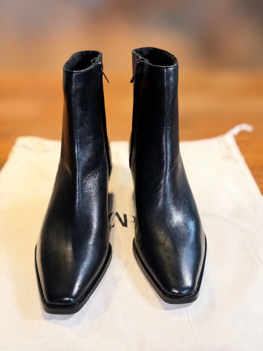 *NWOT* BRAND NEW Zara Black Leather Heeled Ankle Boots **NEVER WORN**